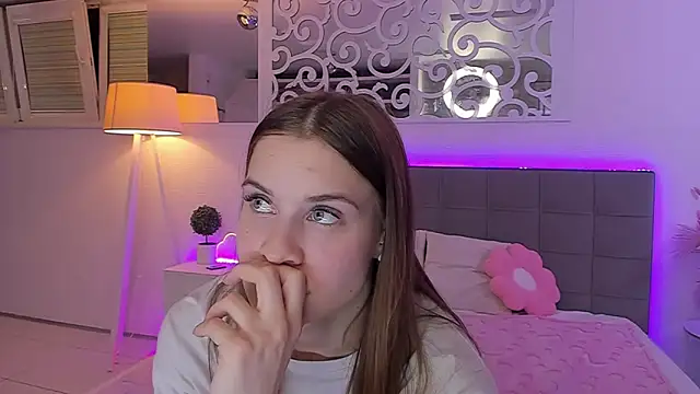 LuisaClover webcam