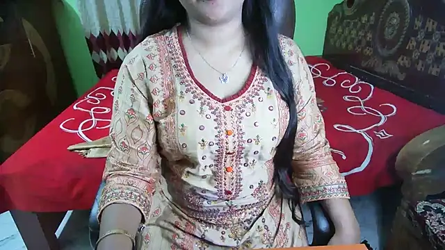BengaliQueenStar webcam