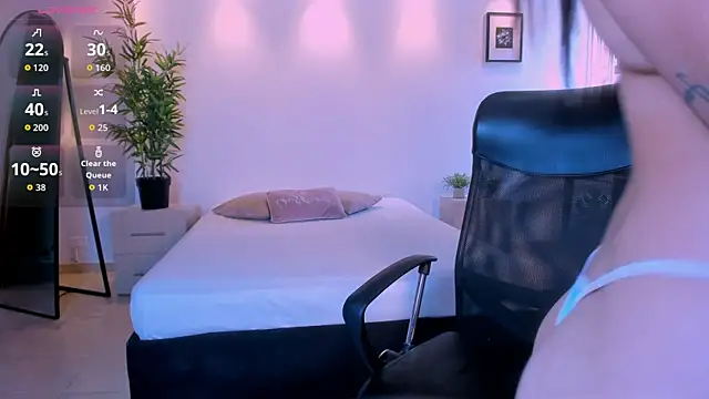 zoe_linss webcam