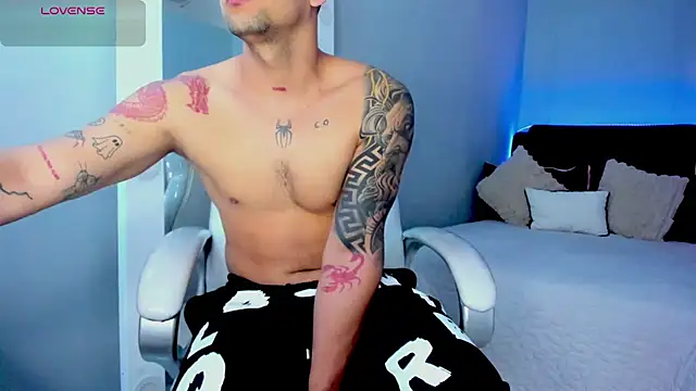 Alex_cute77 webcam