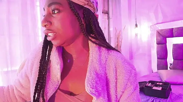 Queen_perla_ webcam