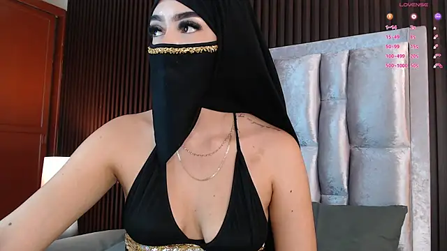 Zahra_milks webcam