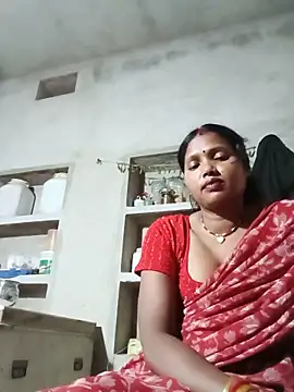 Cm_pooja webcam