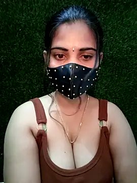 Nithyatamil webcam