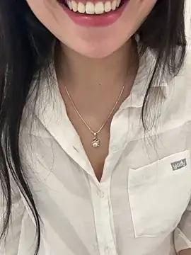 Lilyy_babyy webcam