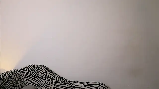 Velvet_Raze webcam