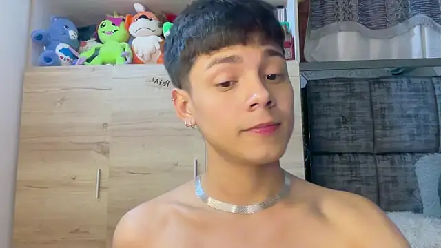 Bldavioro45 - Male webcam sex chat