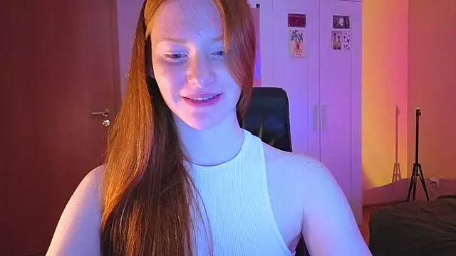 FiaMoor live cam on StripChat
