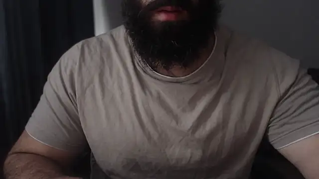 hugemachohandsome webcam