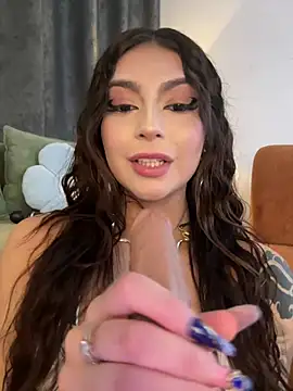 CHERRYY_BOMB_ webcam
