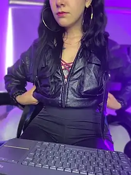 Isabella_21x webcam