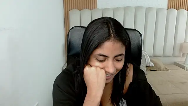 shaneelle webcam
