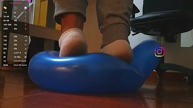 virtual_charm webcam