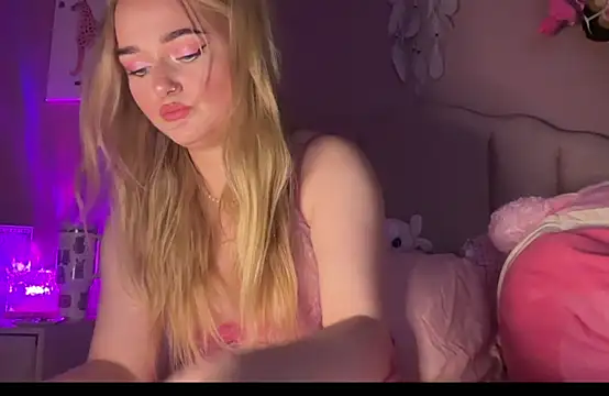 Pinkiepieexo webcam