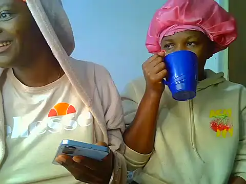 PetiteDoll_06 webcam