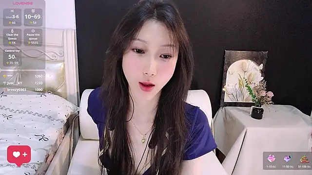 Queenbb88 webcam