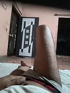 womencock webcam