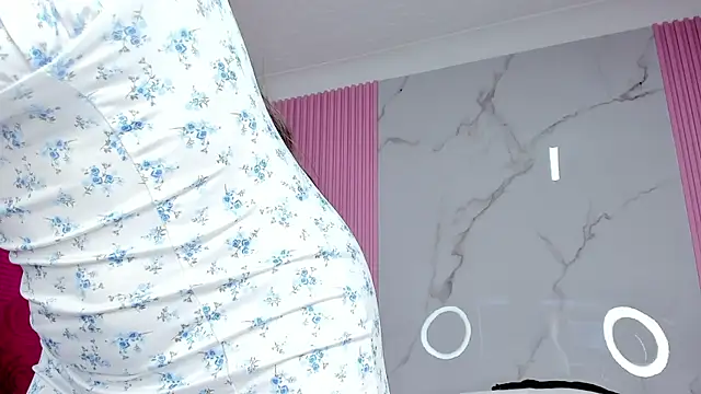 Mily17_ webcam