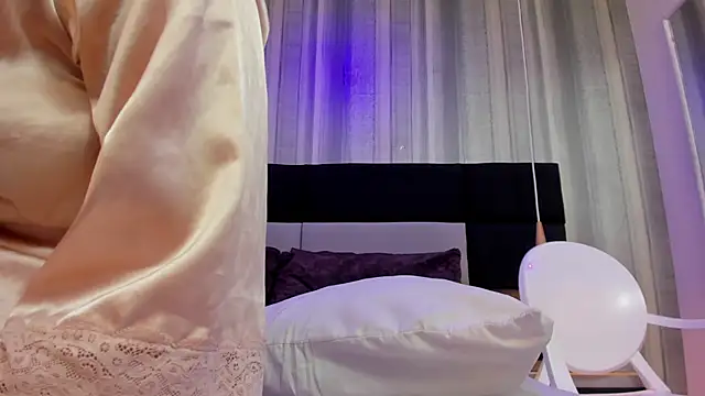 Pia_johnson__ webcam