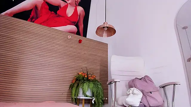 sara_sm1th_ webcam