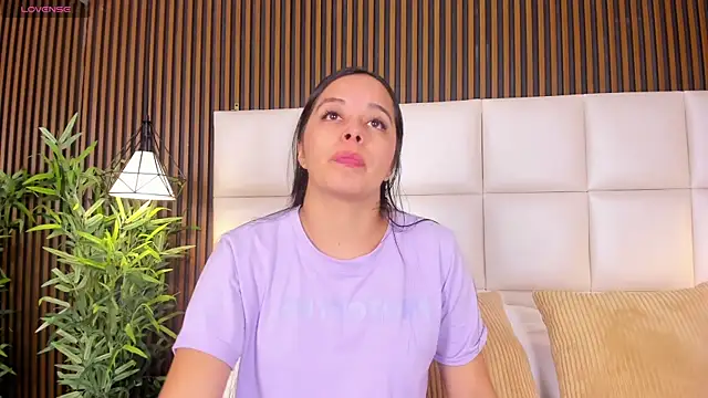 Isabella_Coopper webcam