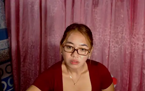onlymaes_19 webcam