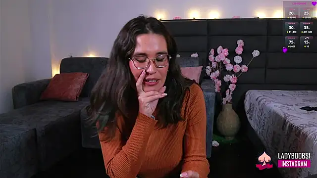 kathieandpovcock1 webcam