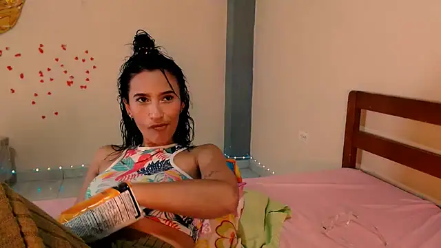 cruellasaludable webcam