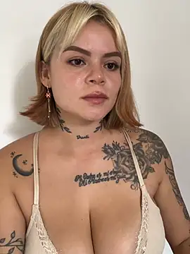 _CuteGirls_ live cam on StripChat