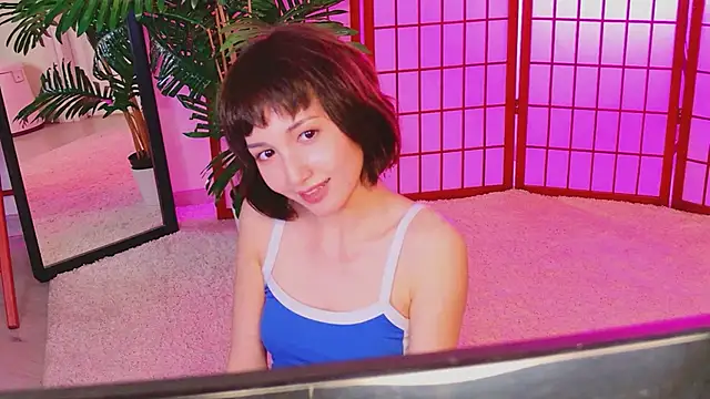 GentleMusee live cam on StripChat