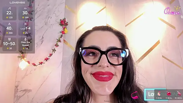 IsisNoir live cam on StripChat