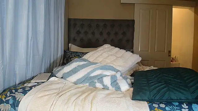nanababe1 live cam on StripChat