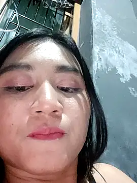 Rayya_ayy live cam on StripChat