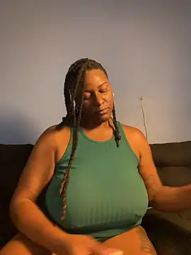 GirthGoddessCoco webcam