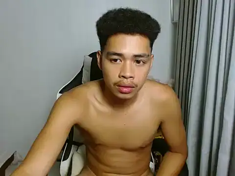curlyasian_njxx (M twink) - public cum show