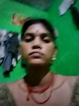 Jooli_cuty webcam