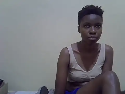 prettyy_joy live cam on StripChat
