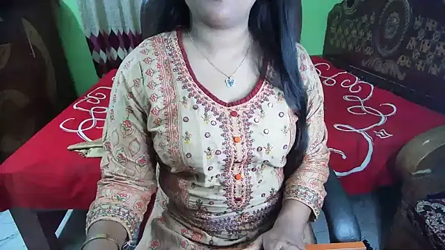 BengaliQueenStar webcam