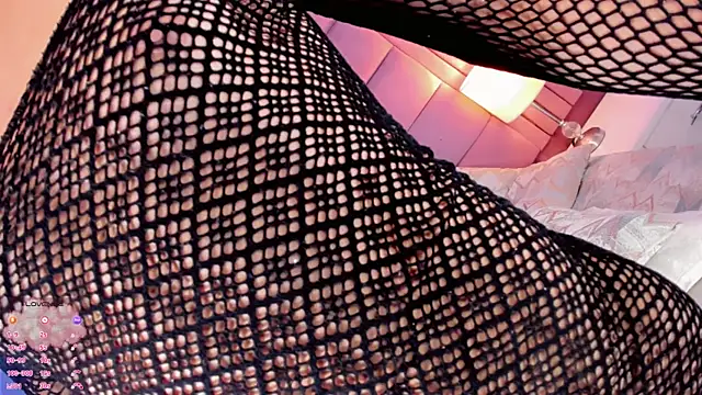 Camille_deluxe webcam