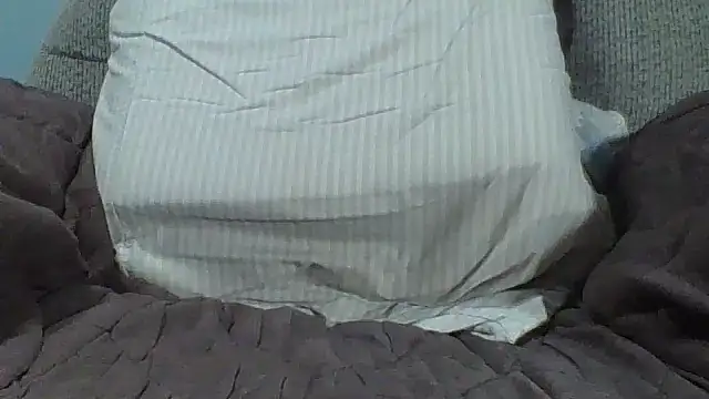 Jbsklxz67 live cam on StripChat
