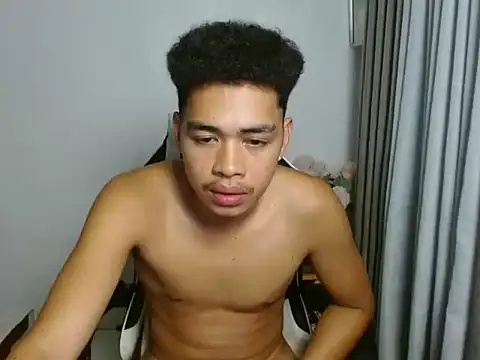curlyasian_njxx webcam