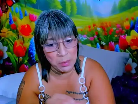 indianroxy webcam