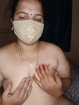 pirainilla live cam on StripChat