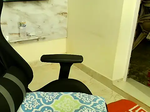 Jenni11Live webcam