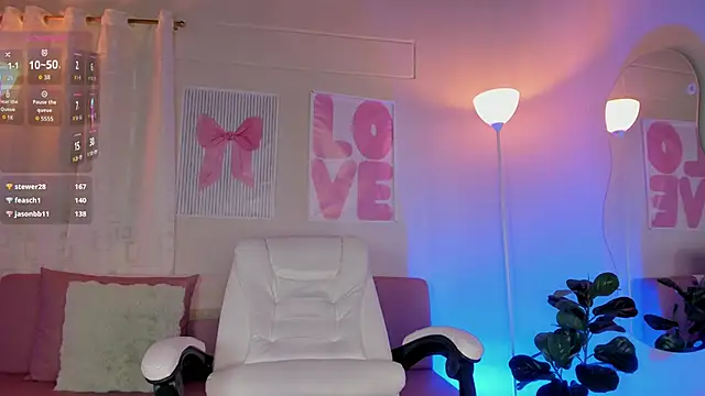 NaughtyAnggel live cam on StripChat