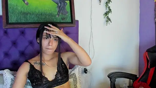 Cloeandtyfanny webcam