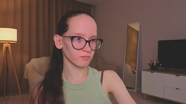 BettyBrowni webcam