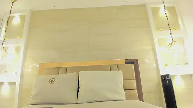 chloe_murray webcam