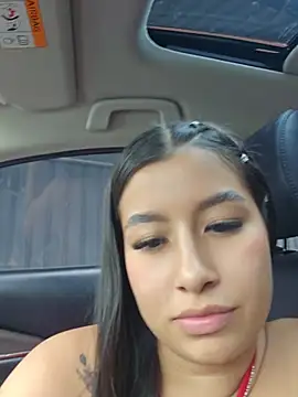 Luisa_Madrid live cam on StripChat