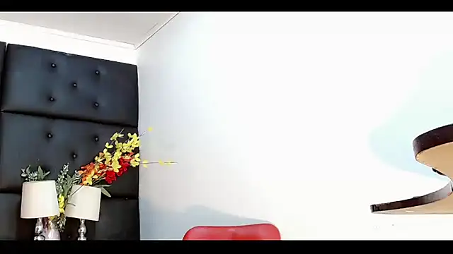 Daniela_Pink_ live cam on StripChat